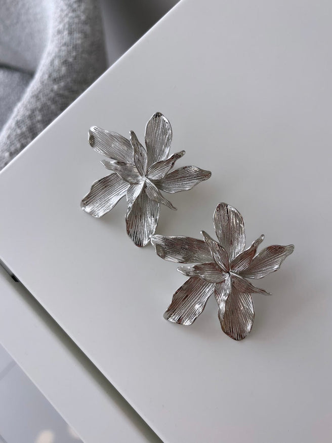 WUT SILVER EARRINGS