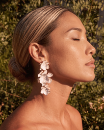 PYRA WHITE EARRINGS
